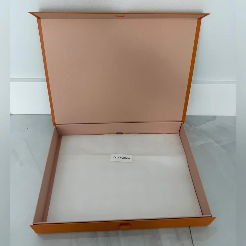 Louis Vuitton New “Button” Close Box w Tissue Ribbon Receipt Holder Shopping Bag - Picture 11 of 16